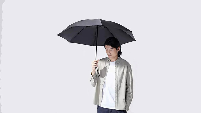 چتر UREVO شیائومی با طراحی تاشوی معکوس و چراغ LED